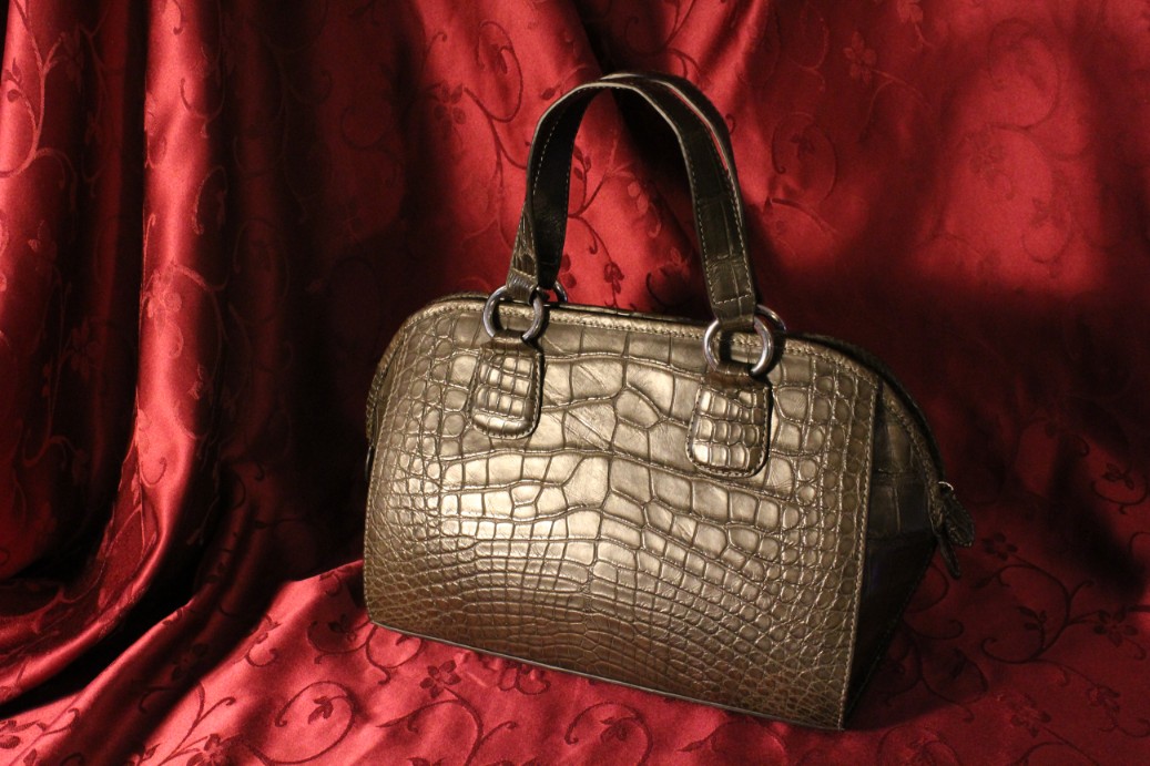 Vintage 1940s Burgundy Embossed Alligator Handbag - New! – Coutura Vintage